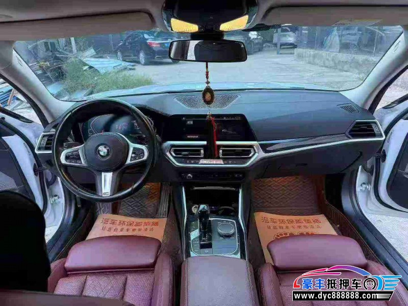 22年宝马3系轿车抵押车出售