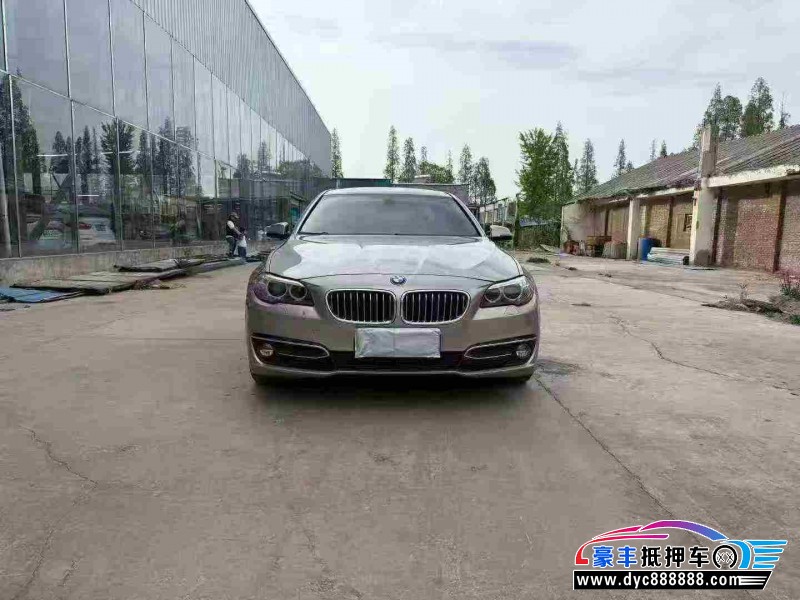 17年宝马5系轿车抵押车出售