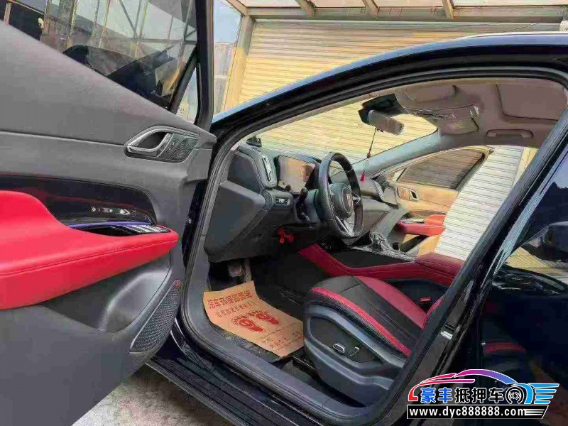 24年红旗HS3轿车抵押车出售