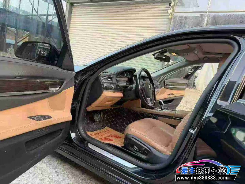 14年宝马7系轿车抵押车出售