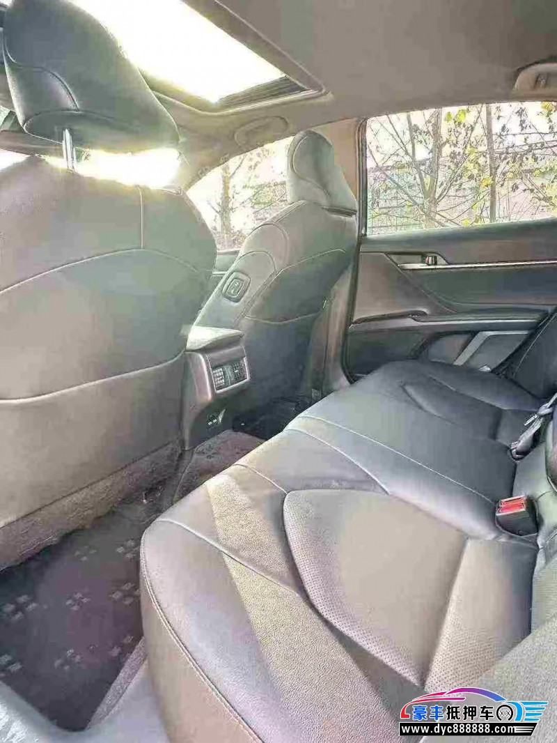 23年丰田凯美瑞轿车抵押车出售