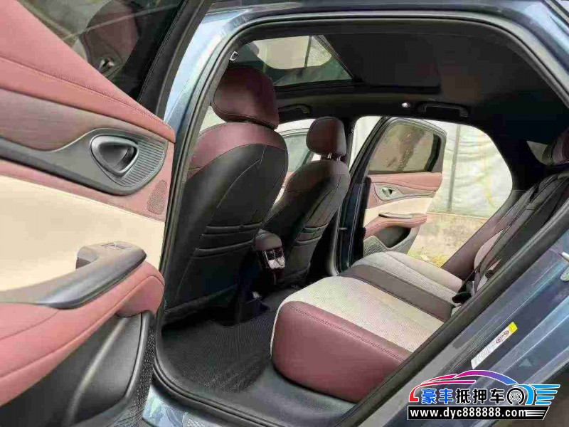 24年比亚迪海豹轿车抵押车出售