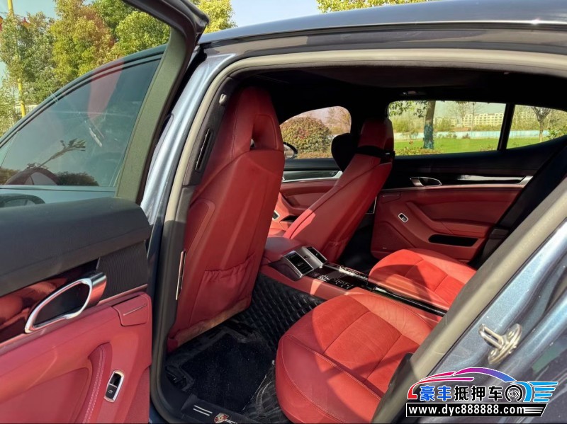 12年保时捷帕纳梅拉轿车抵押车出售