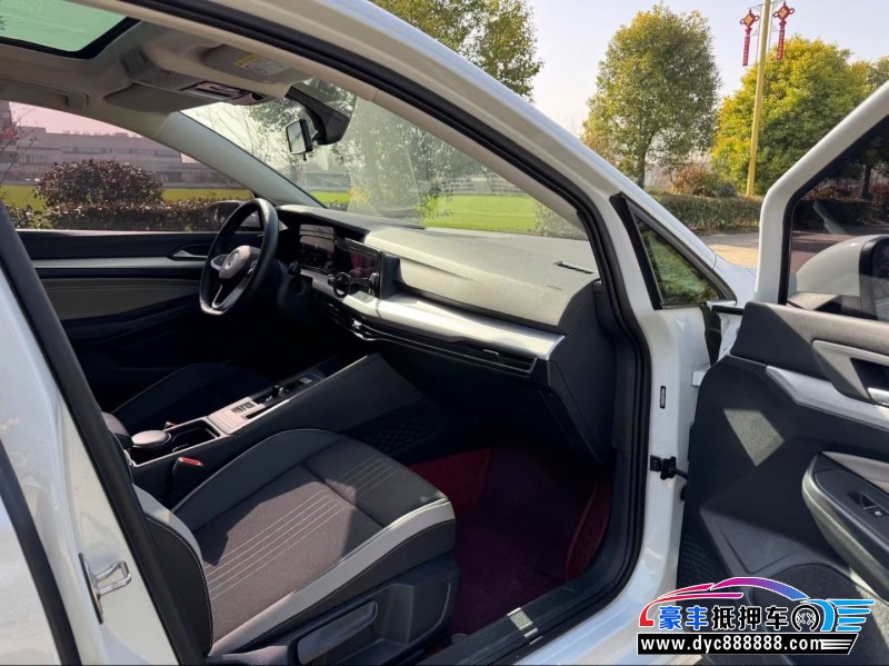 23年大众高尔夫轿车抵押车出售