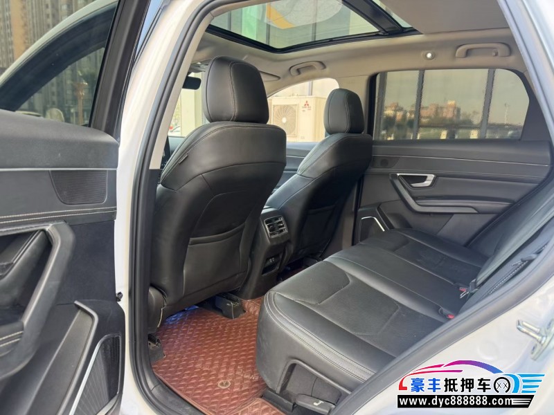 19年比亚迪宋轿车抵押车出售