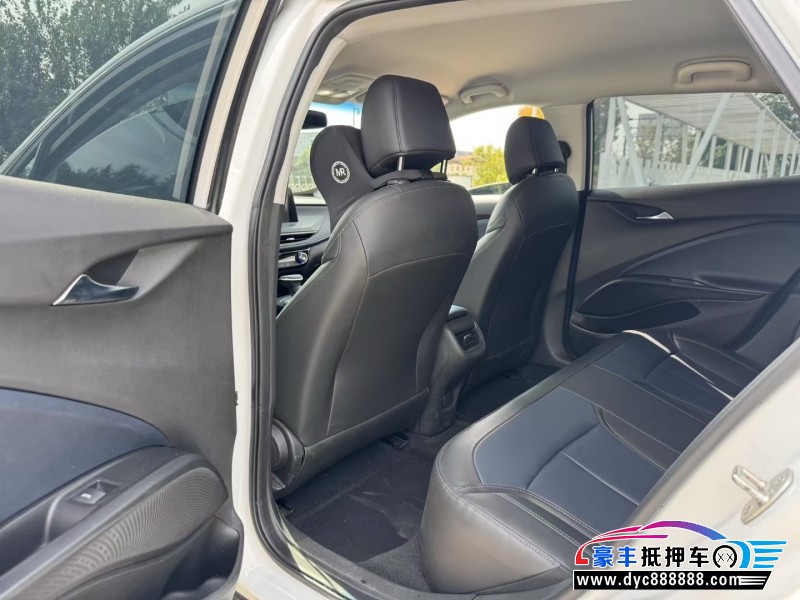 24年别克微蓝轿车抵押车出售