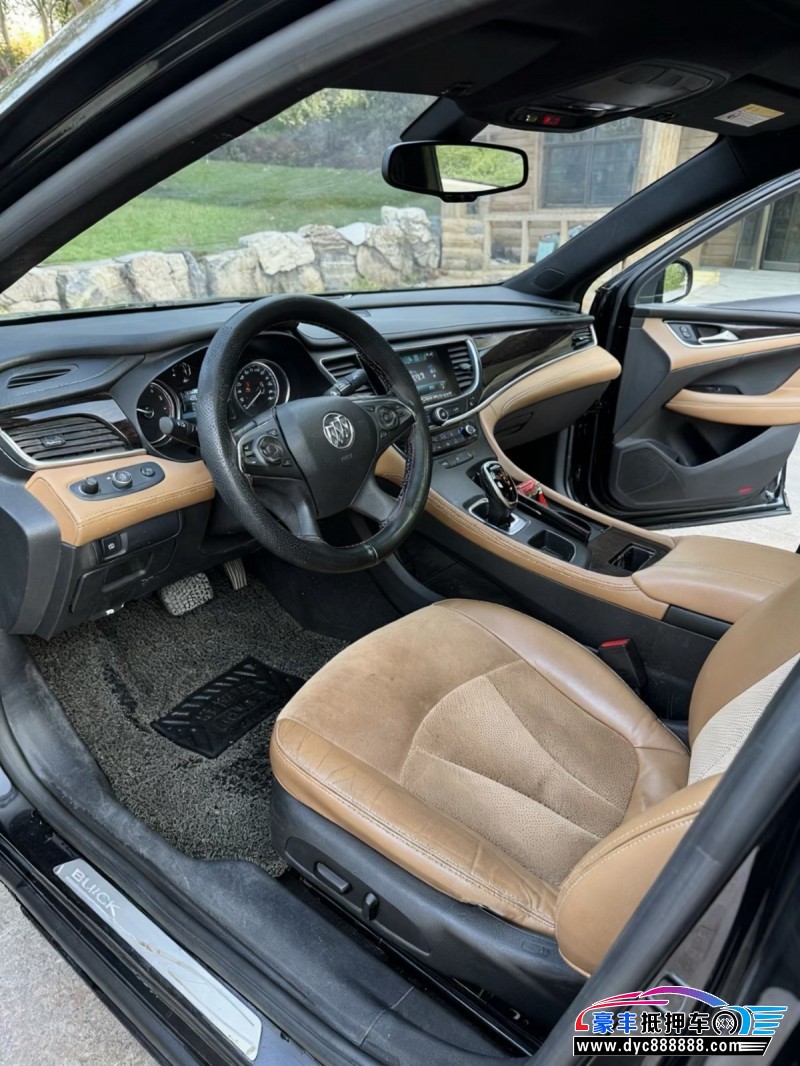 16年别克君越轿车抵押车出售