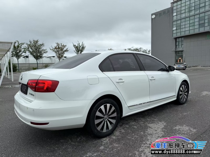 16年大众速腾轿车抵押车出售