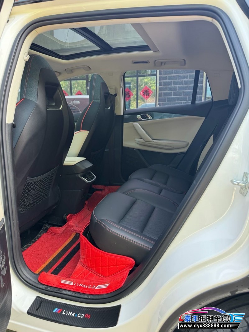 21年领克06轿车抵押车出售