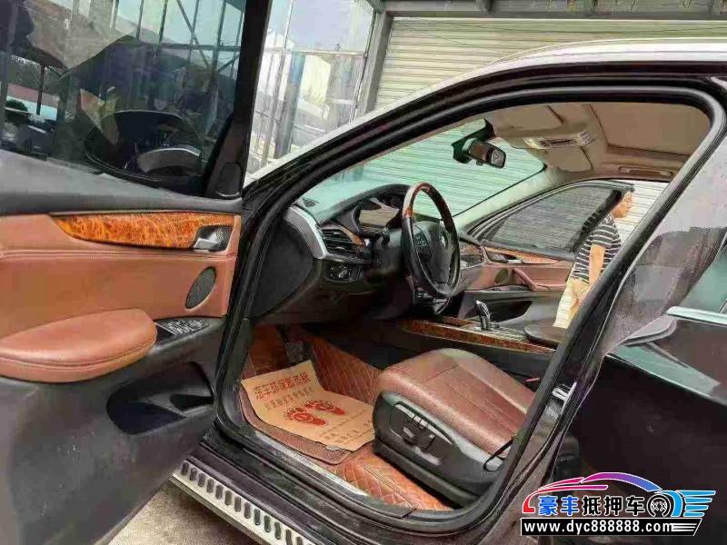 18年宝马X5轿车抵押车出售