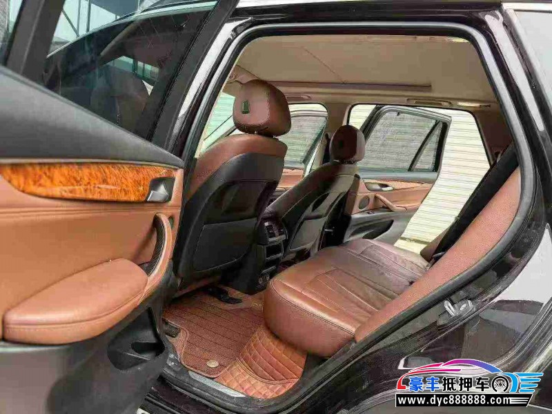 18年宝马X5轿车抵押车出售