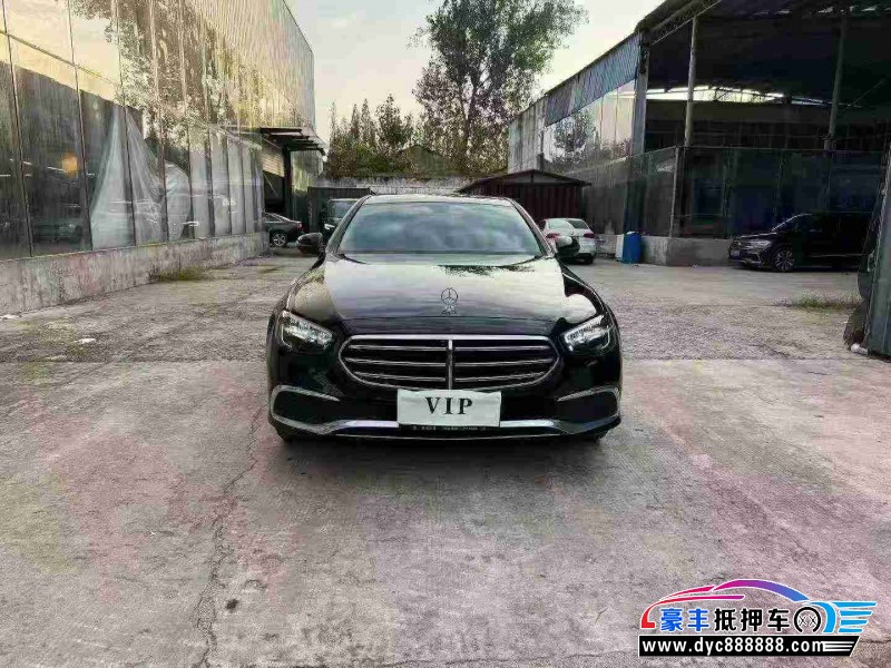 23年奔驰E轿车抵押车出售