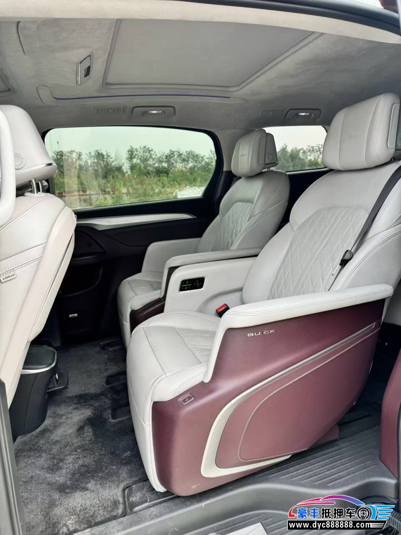 21年别克GL8轿车抵押车出售