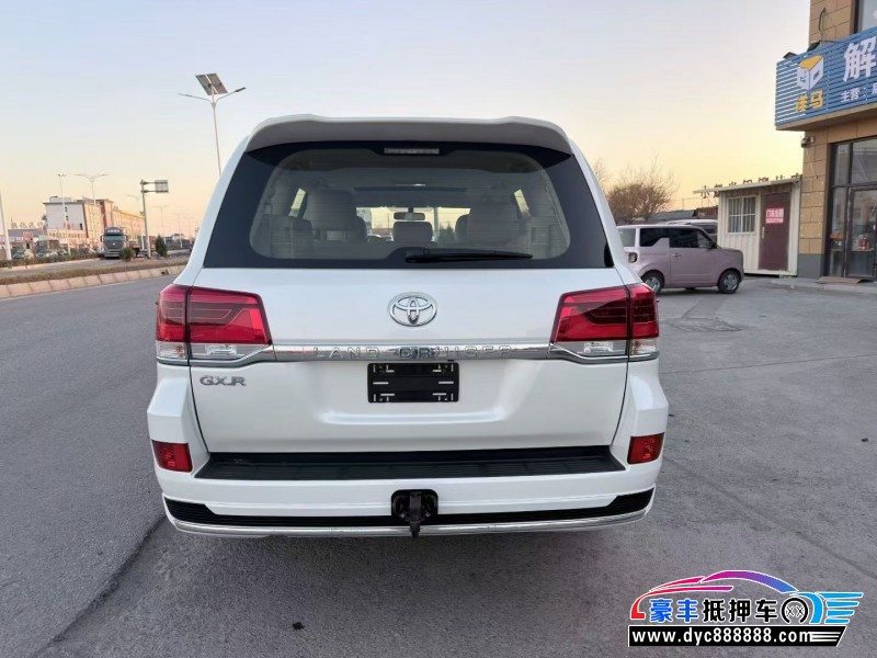 17年丰田兰德酷路泽（陆巡）轿车抵押车出售