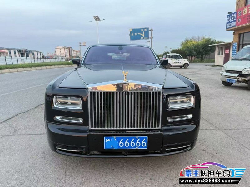 10年劳斯莱斯幻影轿车抵押车出售