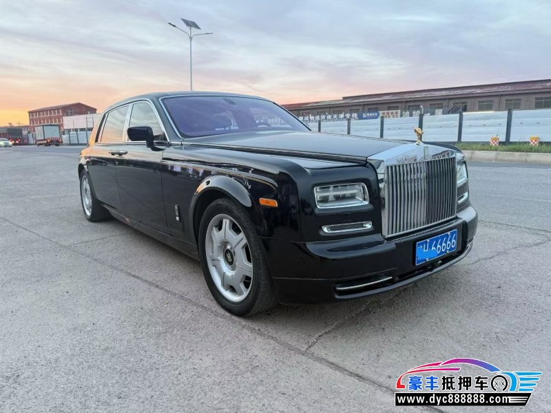 10年劳斯莱斯幻影轿车抵押车出售