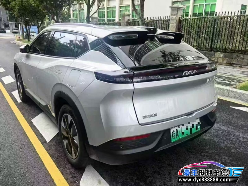 25年东风风神L7轿车抵押车出售