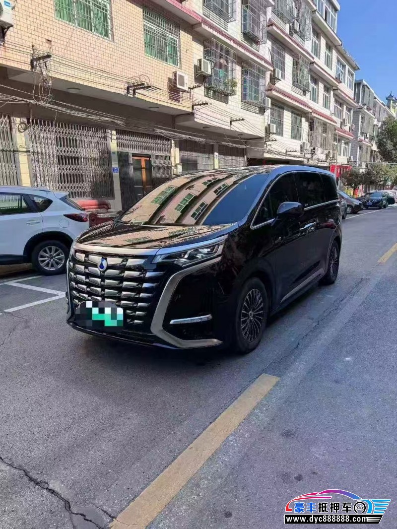 25年腾势D9轿车抵押车出售