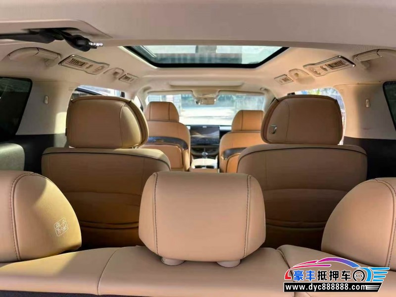 24年腾势D9轿车抵押车出售