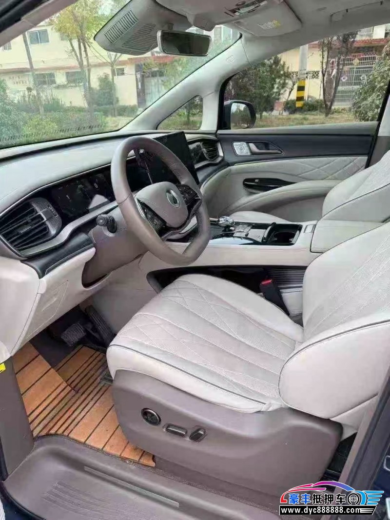 24年腾势D9轿车抵押车出售