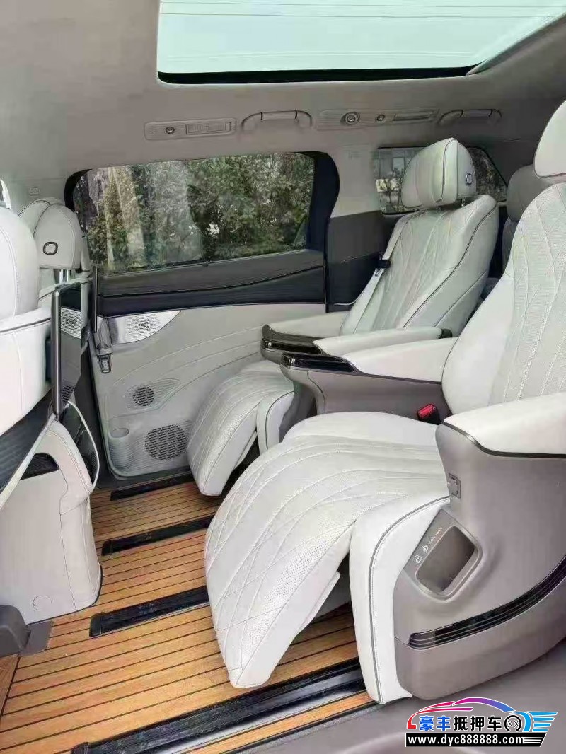 24年腾势D9轿车抵押车出售