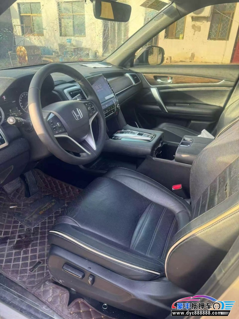 18年本田UR-V轿车抵押车出售