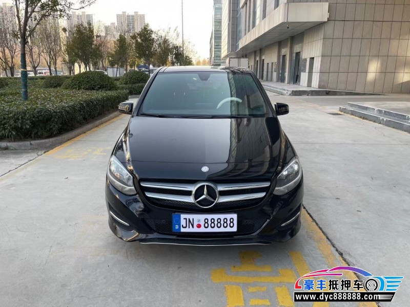 16年奔驰B轿车抵押车出售