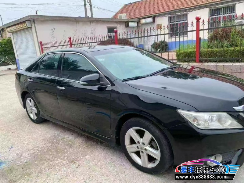 13年丰田凯美瑞轿车抵押车出售