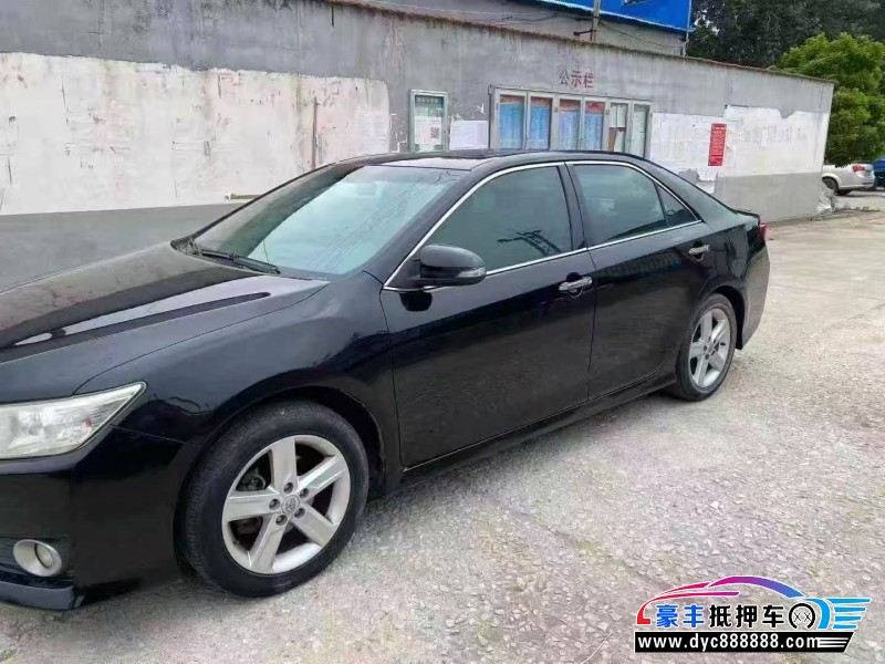 13年丰田凯美瑞轿车抵押车出售