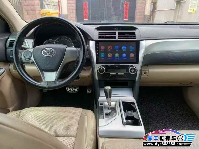 13年丰田凯美瑞轿车抵押车出售