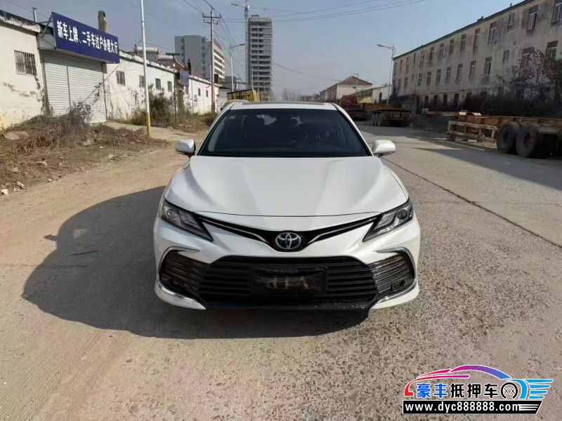 22年丰田凯美瑞轿车抵押车出售