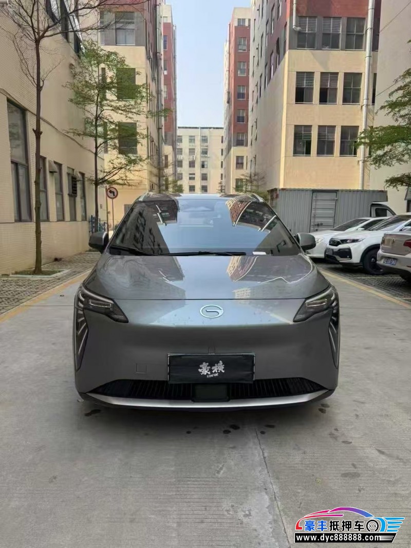 抵押车出售23年埃安Y70轿车