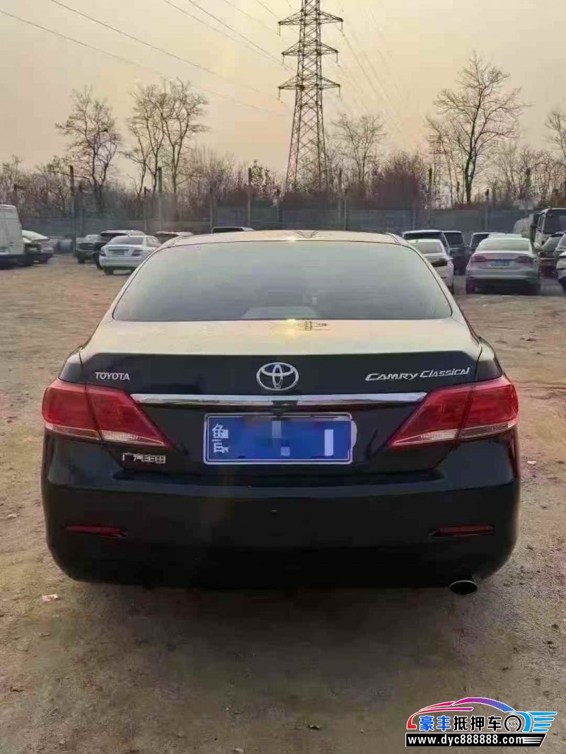 13年丰田凯美瑞轿车抵押车出售