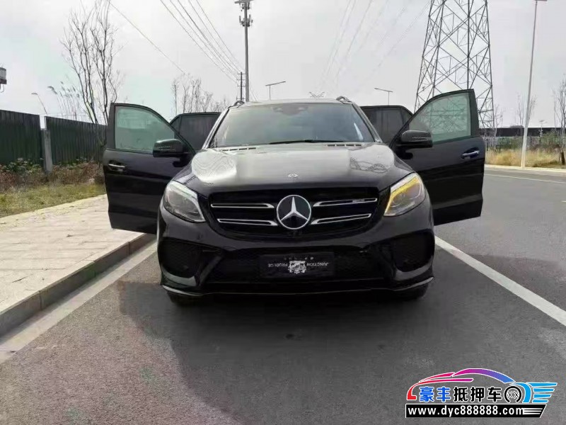抵押车出售19年奔驰GLE AMG轿车