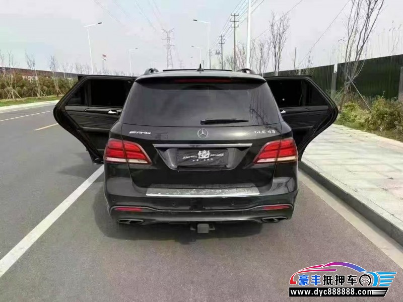 19年奔驰GLE AMG轿车抵押车出售