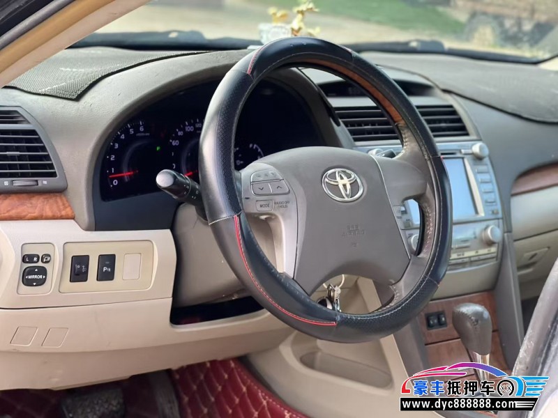 11年丰田凯美瑞轿车抵押车出售