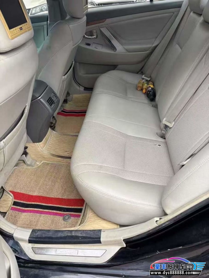 11年丰田凯美瑞轿车抵押车出售