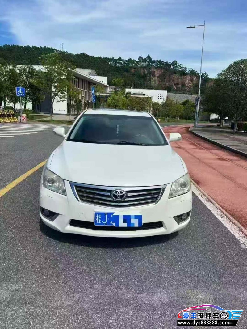 11年丰田凯美瑞轿车抵押车出售