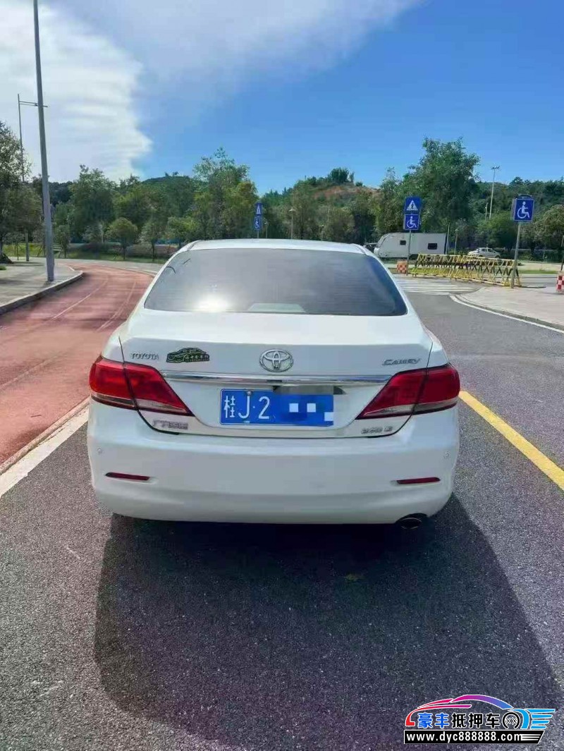 11年丰田凯美瑞轿车抵押车出售