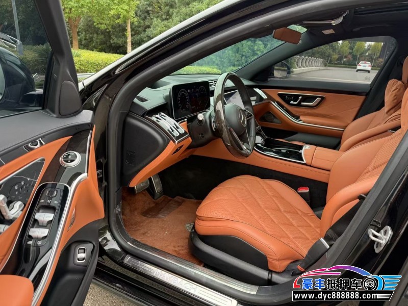 23年奔驰迈巴赫S级轿车抵押车出售