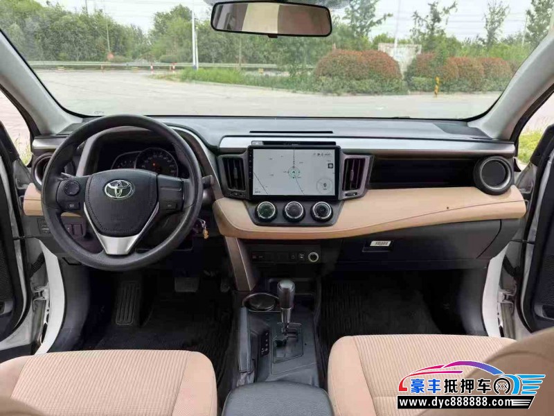 19年丰田RAV4轿车抵押车出售