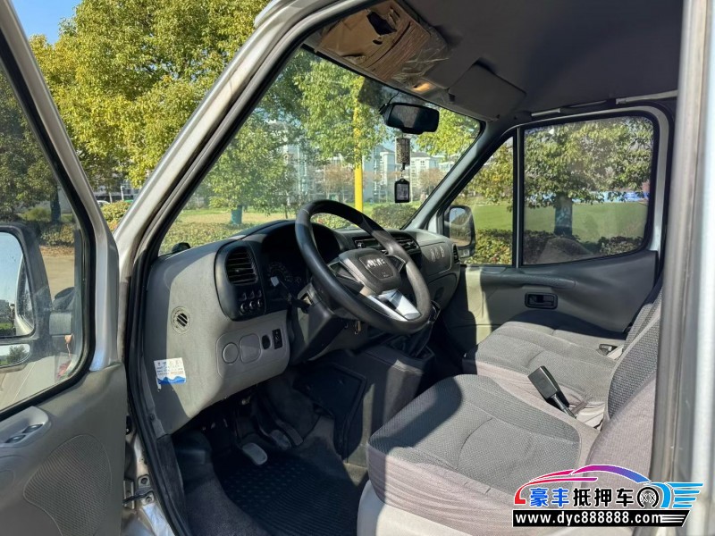 19年江铃特顺轿车抵押车出售