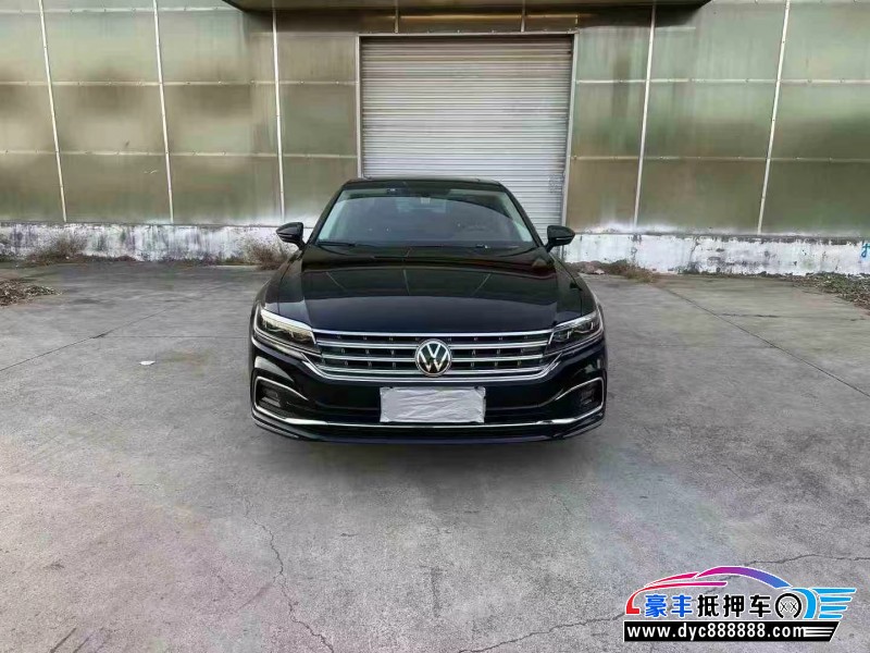 抵押车出售21年大众辉昂轿车