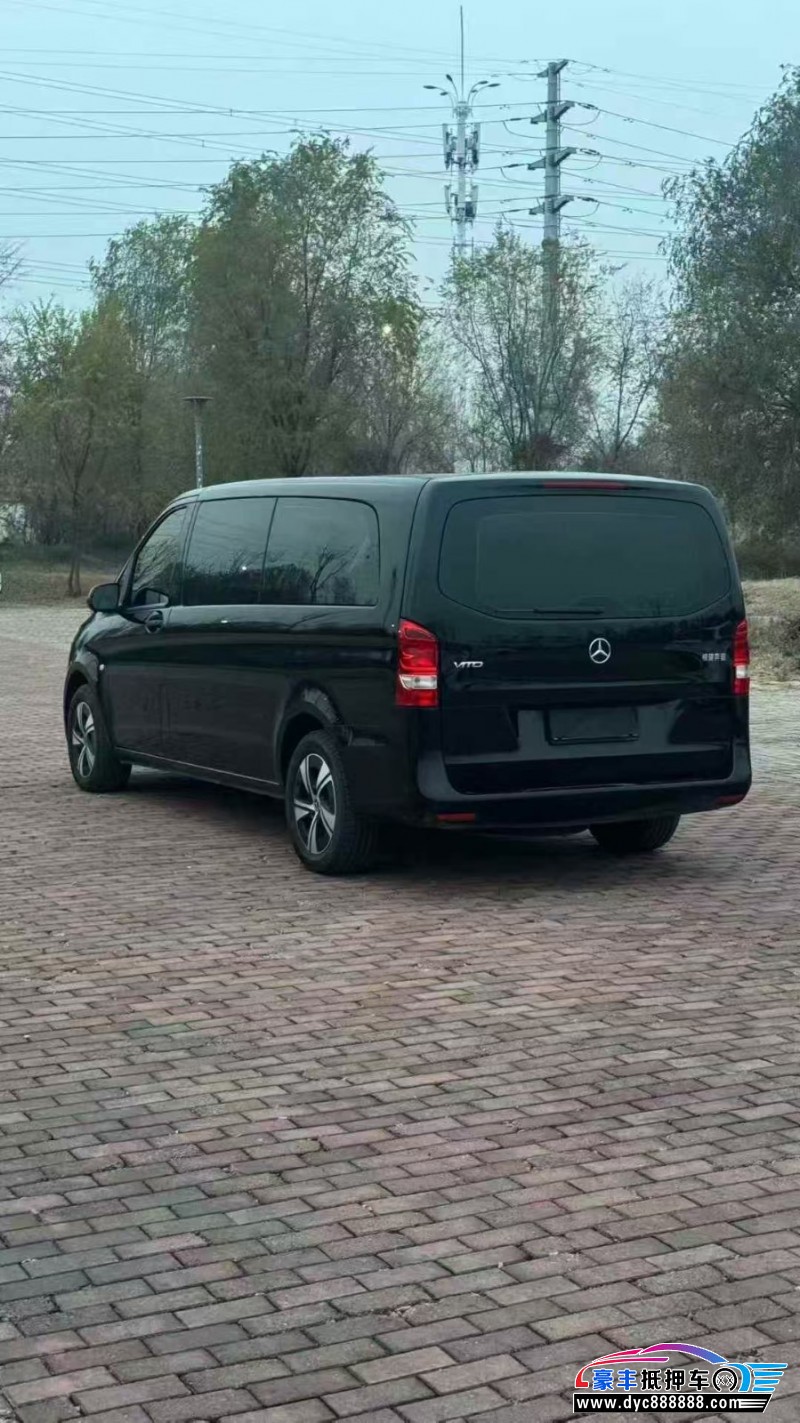 25年奔驰威霆轿车抵押车出售