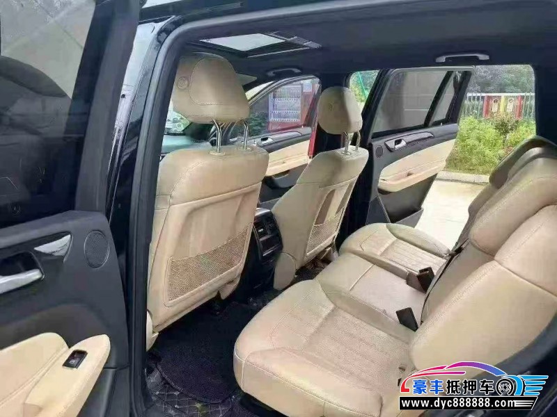 17年奔驰GLS轿车抵押车出售