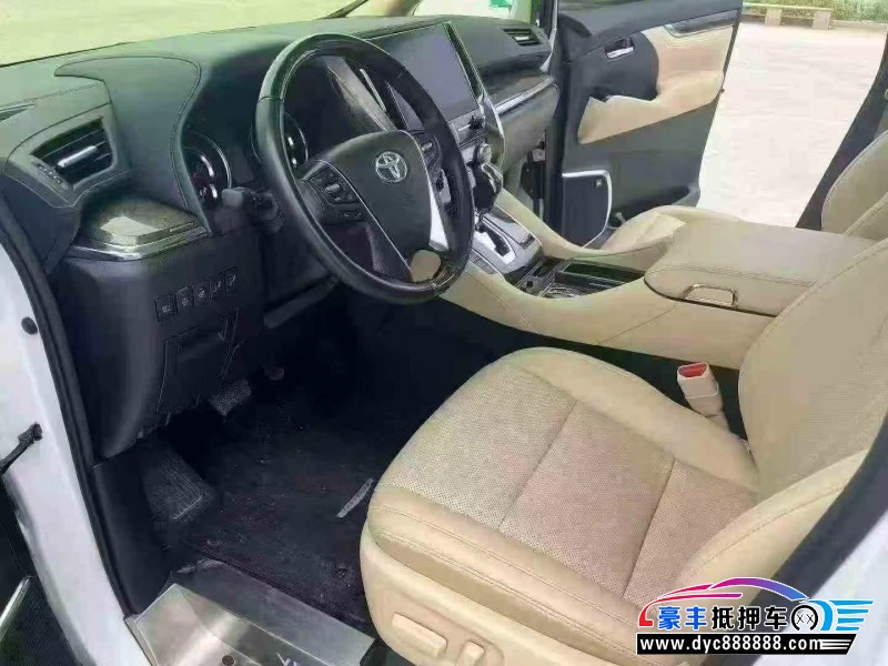 22年丰田威尔法轿车抵押车出售