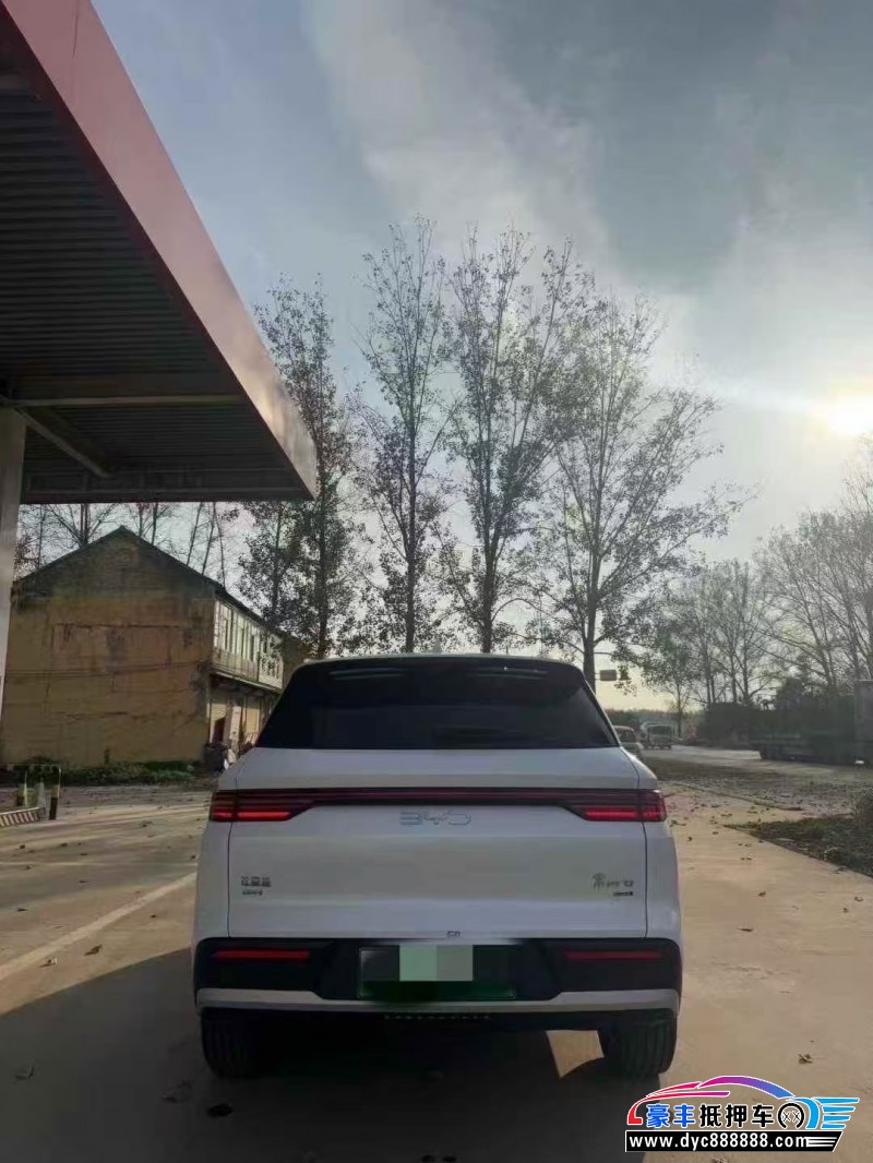 25年比亚迪宋轿车抵押车出售