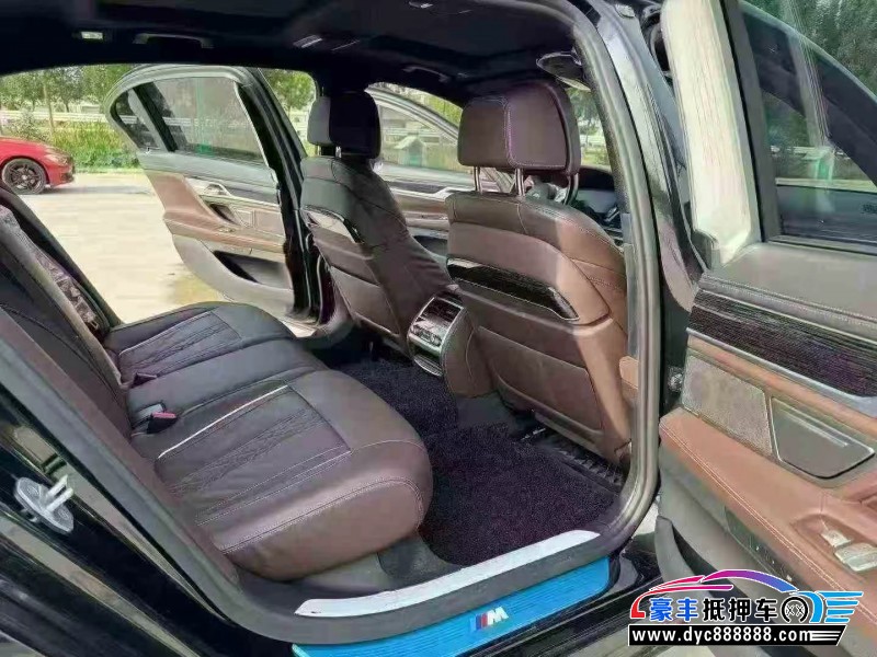 21年宝马7系轿车抵押车出售