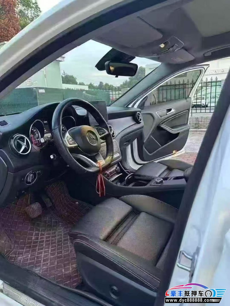 19年奔驰GLASUV抵押车出售