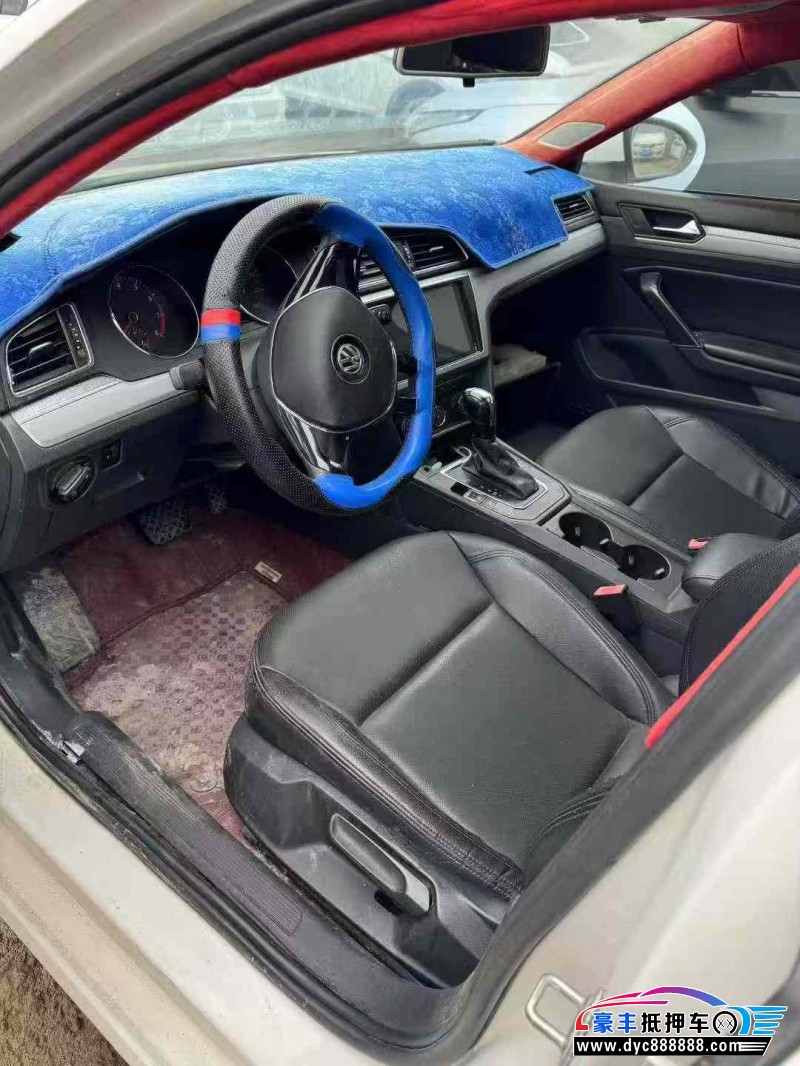 17年大众凌渡轿车抵押车出售